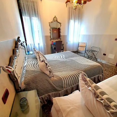 Hotel Residenza Degli Angeli *
