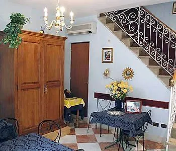 Hotel Residenza Degli Angeli *